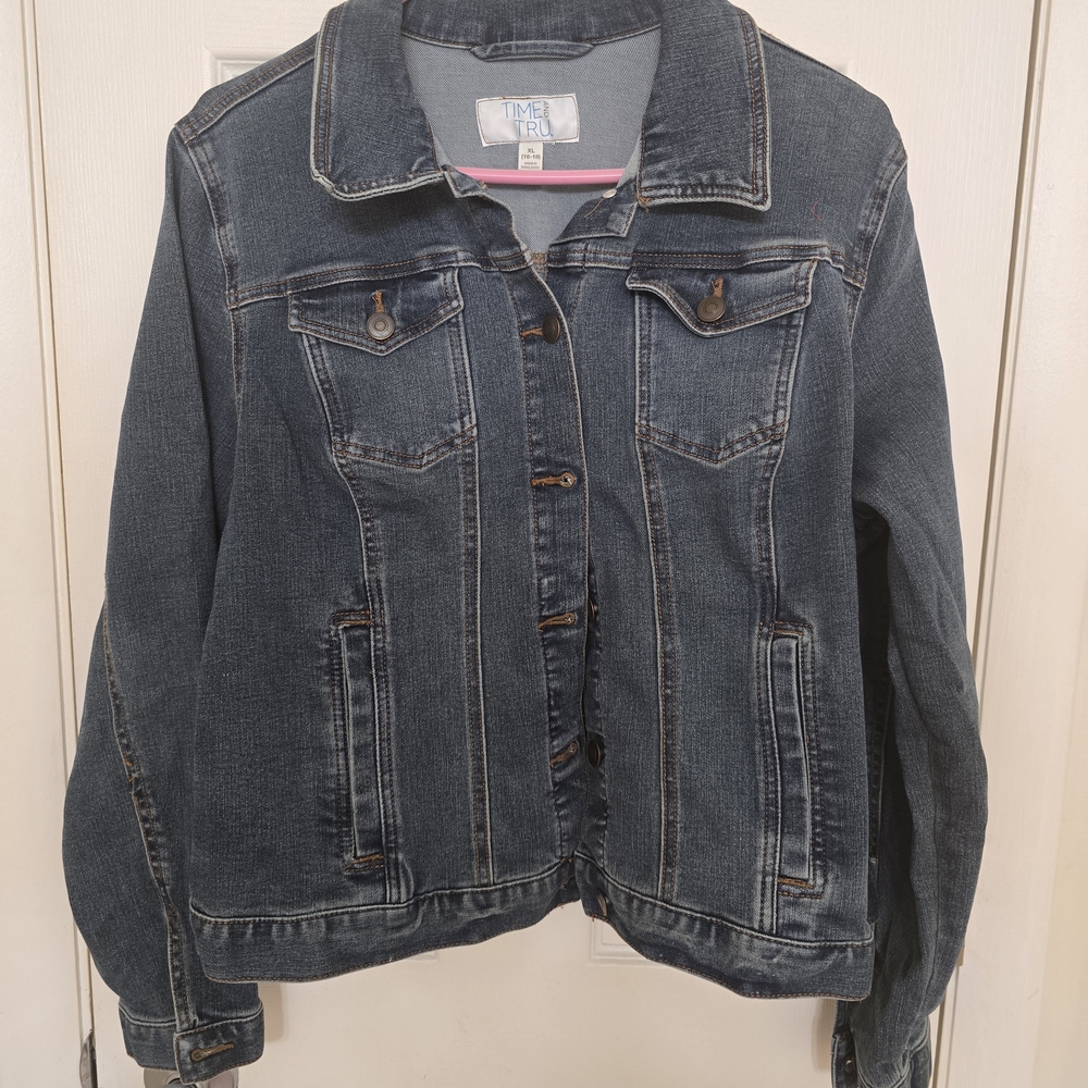 Time and Tru Classic Denim Jacket